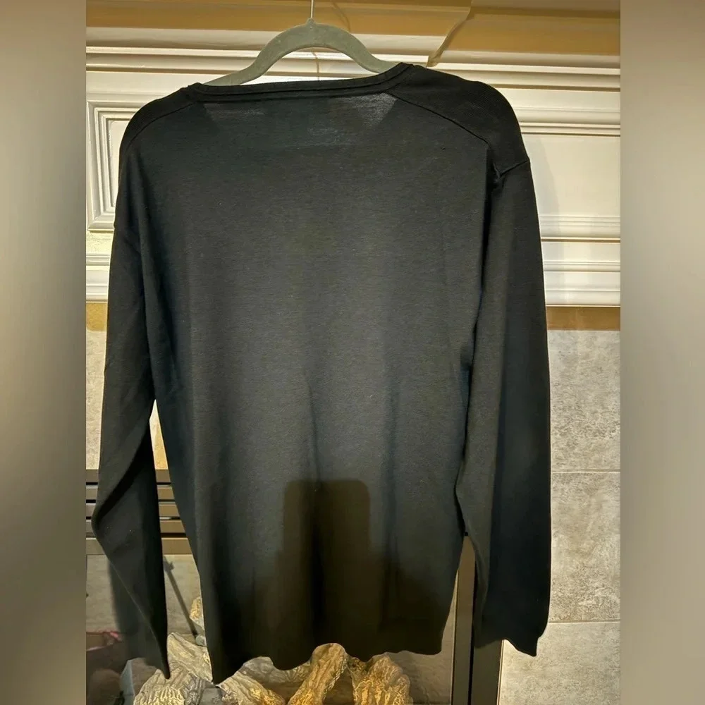 Tommy Bahama Men’s Black Pullover/sweater size Medium